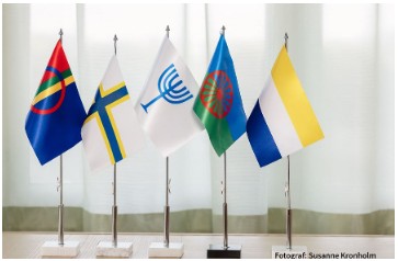 Flaggor minoriteter.jpg